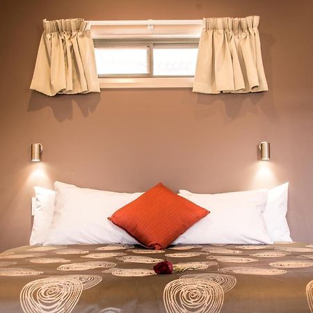 Broken Hill Outback Resort Екстериор снимка