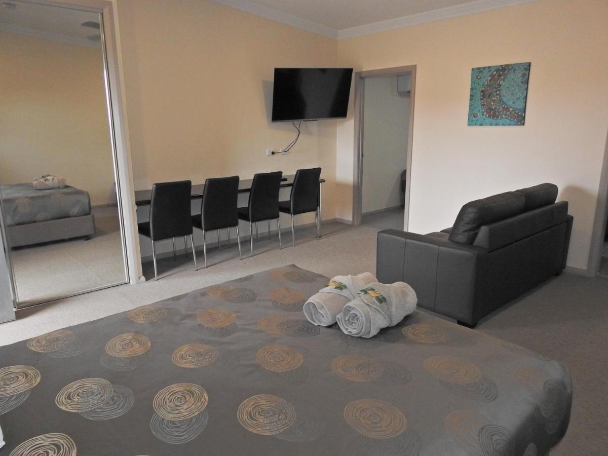 Broken Hill Outback Resort Екстериор снимка