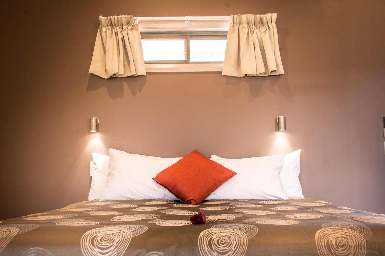 Broken Hill Outback Resort Екстериор снимка