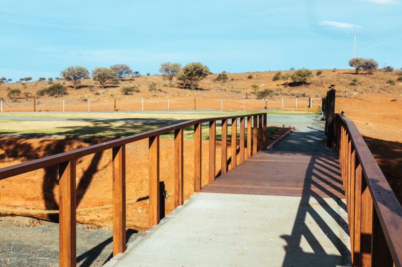 Broken Hill Outback Resort Екстериор снимка